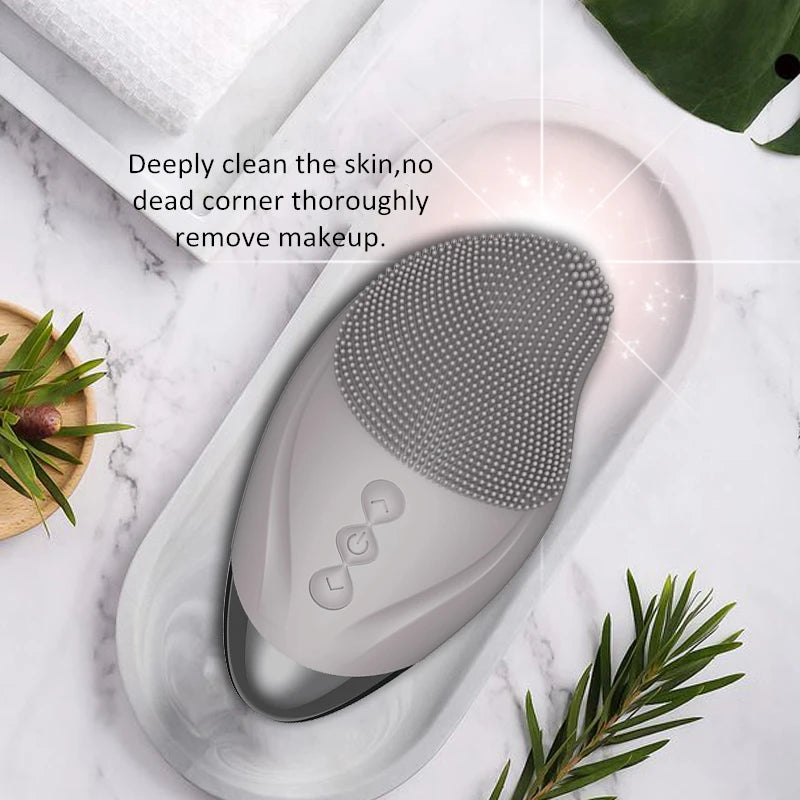 Facial Massager & Silicone Cleansing Brush